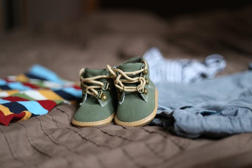 Jak prawidłowo dobrać obuwie dla dziecka w wieku żłobkowym?